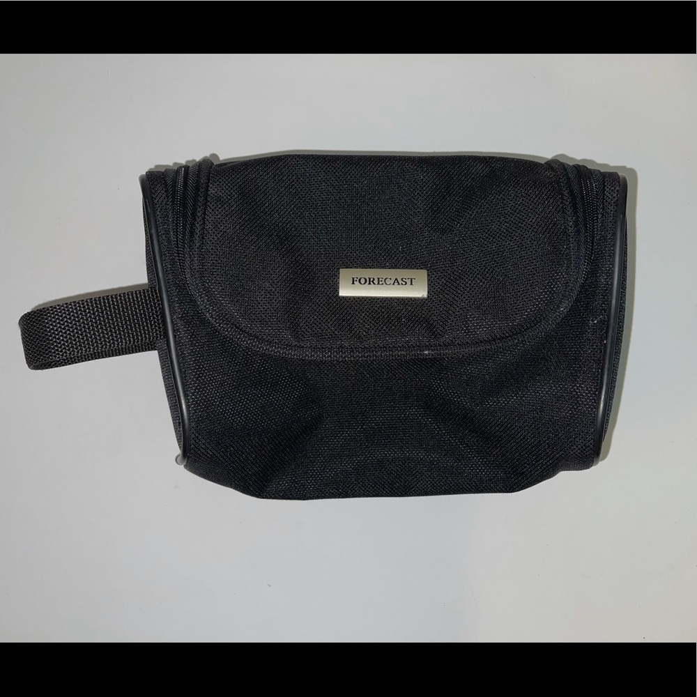 Forecast travel‎ bathroom bag - black, has zipper
